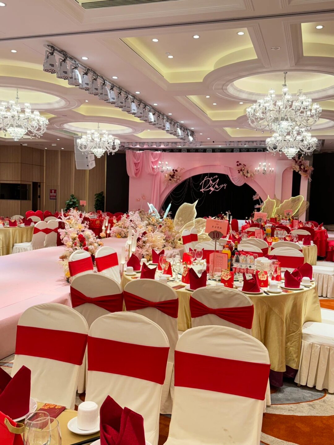 參加完閨蜜婚禮，我也要選這里！——記一場(chǎng)心動(dòng)婚慶禮儀服務(wù)